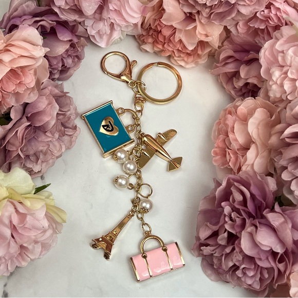 Stunning Airplane Eiffel Tower Travel Bag Keychain Charm - Picture 8 of 16